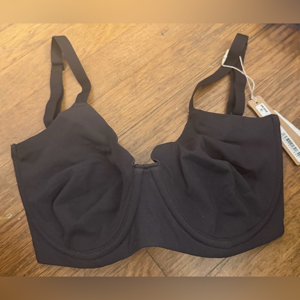 SKIMS Fits Everybody T-Shirt Push-Up Bra~ Size 32 DDDD ~ NWT!